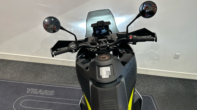 Husqvarna Norden 901 (24MY)